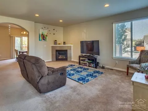 20697 Wandalea Dr, Bend, OR 97701 photo 9