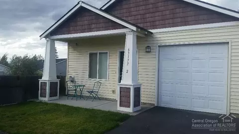 63177 Lancaster St, Bend, OR 97701 photo 2