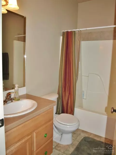 20682 Glen Falls Pl, Bend, OR 97701 photo 14