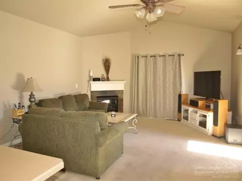 20682 Glen Falls Pl, Bend, OR 97701 photo 6