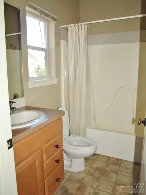 20682 Glen Falls Pl, Bend, OR 97701 photo 16