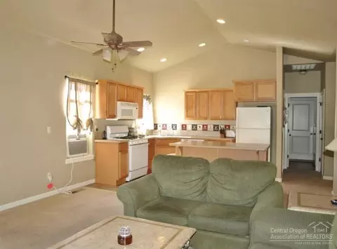 20682 Glen Falls Pl, Bend, OR 97701 photo 7