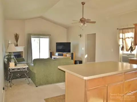 20682 Glen Falls Pl, Bend, OR 97701 photo 9