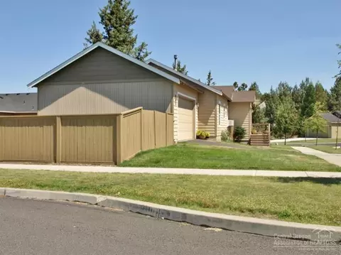 20682 Glen Falls Pl, Bend, OR 97701 photo 5