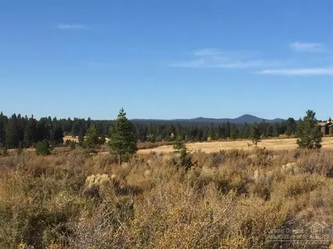 19065 Macalpine Loop, Bend, OR 97702 photo 2