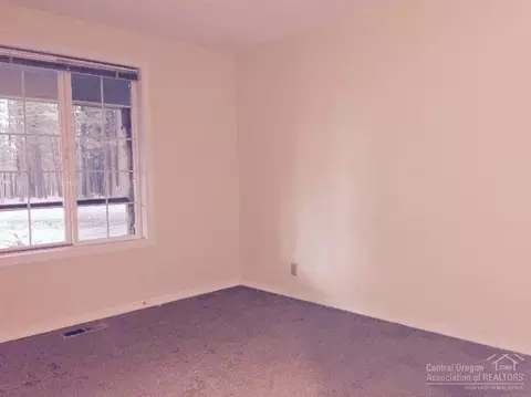 56239 Solar, Bend, OR 97707 photo 14
