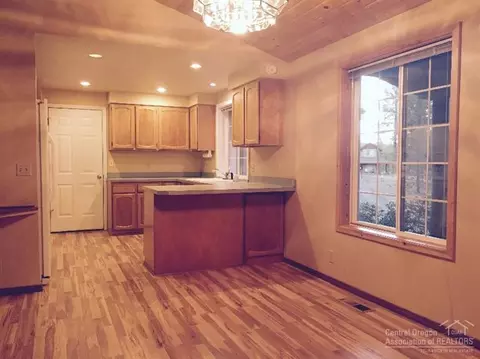 56239 Solar, Bend, OR 97707 photo 5