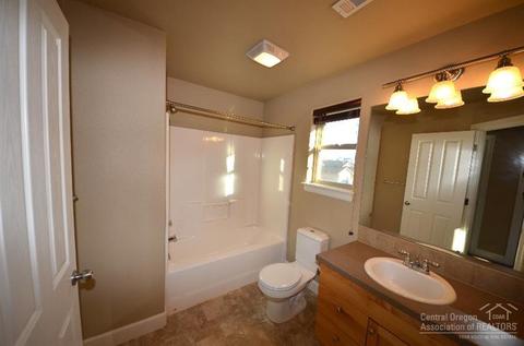 63160 Lancaster St, Bend, OR 97701 photo 11