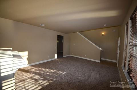 63160 Lancaster St, Bend, OR 97701 photo 3