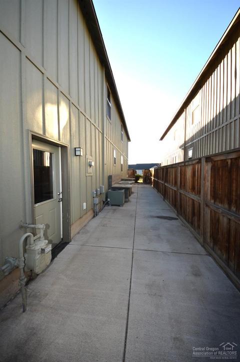 63160 Lancaster St, Bend, OR 97701 photo 21