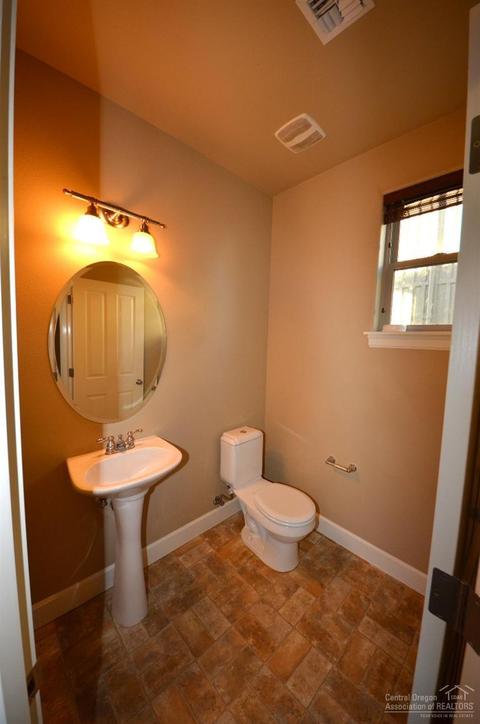 63160 Lancaster St, Bend, OR 97701 photo 7