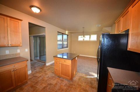 63160 Lancaster St, Bend, OR 97701 photo 6