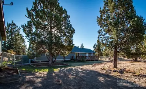 21221 Gift Rd, Bend, OR 97703 photo 4