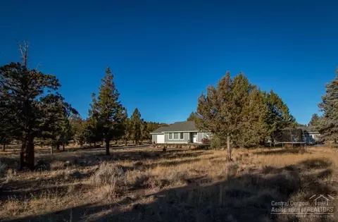 21221 Gift Rd, Bend, OR 97703 photo 1