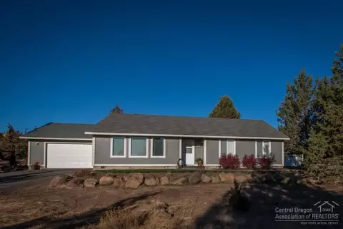 21221 Gift Rd, Bend, OR 97703 photo 2