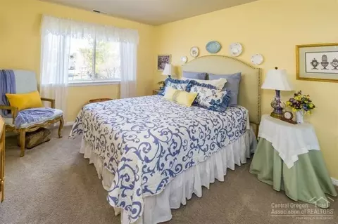 63501 NE Stacy Ln, Bend, OR 97701 photo 12