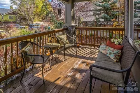 63501 NE Stacy Ln, Bend, OR 97701 photo 4