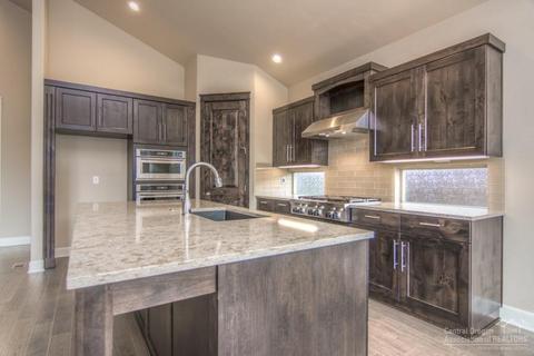 2615 NW Boulder Ridge Loop, Bend, OR 97703 photo 2