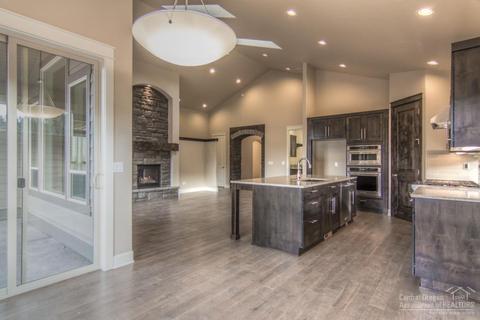 2615 NW Boulder Ridge Loop, Bend, OR 97703 photo 8