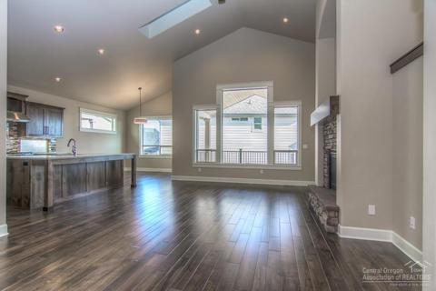 2616 NW Boulder Ridge Loop, Bend, OR 97703 photo 3