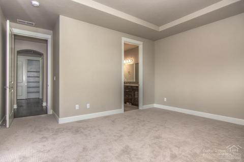 2630 NW Boulder Ridge Loop, Bend, OR 97703 photo 17
