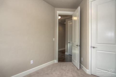 2630 NW Boulder Ridge Loop, Bend, OR 97703 photo 10