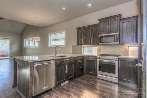2630 NW Boulder Ridge Loop, Bend, OR 97703 photo 3