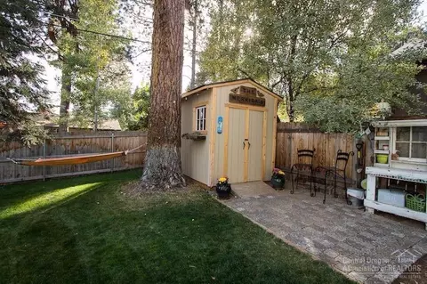 1545 NW Ithaca Ave, Bend, OR 97703 photo 20