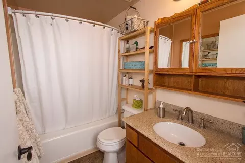 1545 NW Ithaca Ave, Bend, OR 97703 photo 10