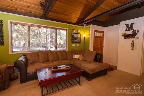 1545 NW Ithaca Ave, Bend, OR 97703 photo 5