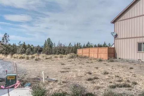 63335 Kalamata Loop, Bend, OR 97701 photo 4