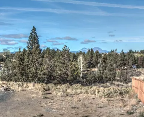 63335 Kalamata Loop, Bend, OR 97701 photo 1