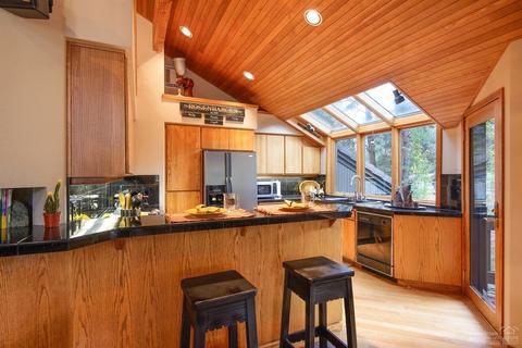 60767 Golf Village Loop, Bend, OR 97702 photo 5