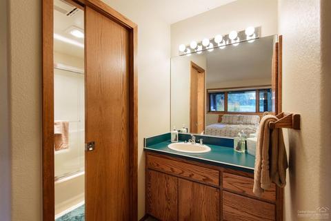 60767 Golf Village Loop, Bend, OR 97702 photo 18