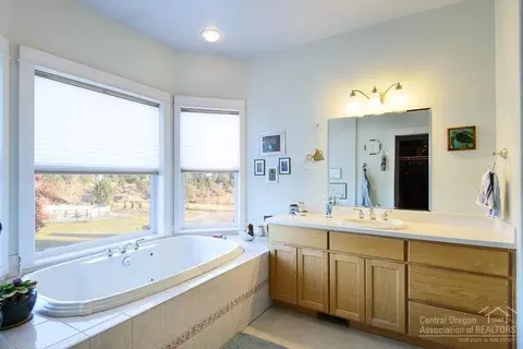 60960 Kramer Ln, Bend, OR 97702 photo 16