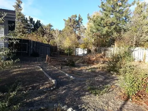 19909 Juniper, Bend, OR 97701 photo 10