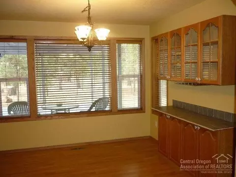 51577 Ash Rd, La Pine, OR 97739 photo 4
