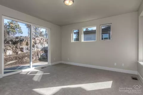 2249 NW Deschutes Pl, Bend, OR 97703 photo 11