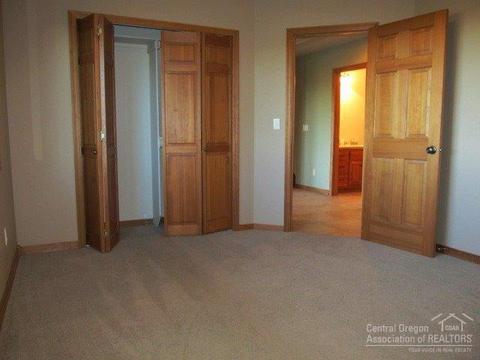 21067 Gift Rd, Bend, OR 97701 photo 13