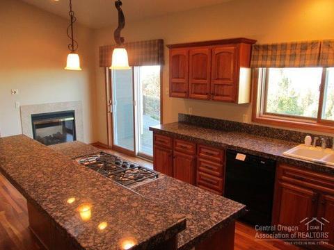 21067 Gift Rd, Bend, OR 97701 photo 8