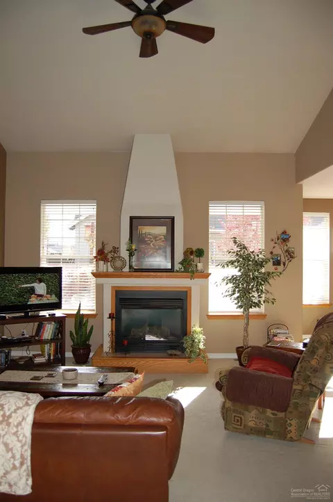 20911 Crystal Ct, Bend, OR 97701 photo 12