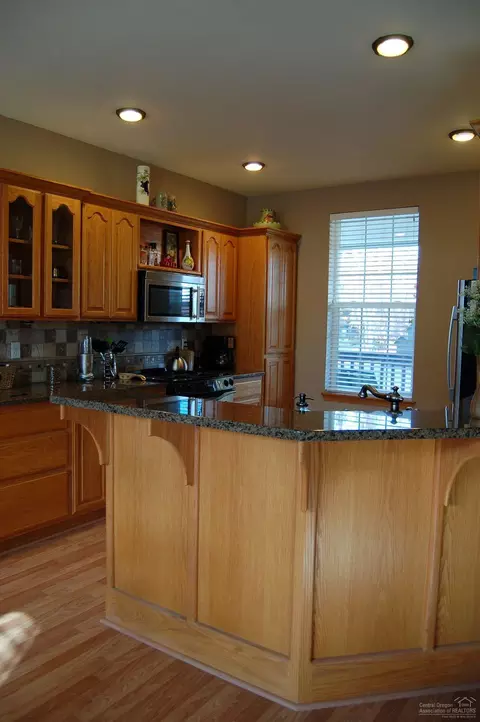 20911 Crystal Ct, Bend, OR 97701 photo 19