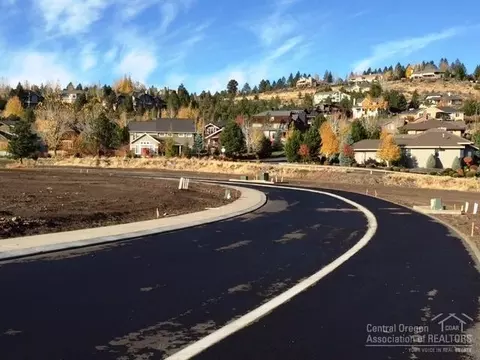 2604 NW Compass Corner Loop, Bend, OR 97703 photo 3