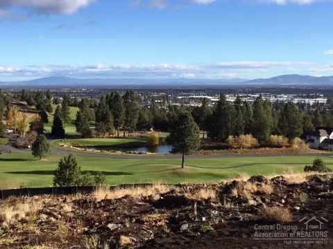 2604 NW Compass Corner Loop, Bend, OR 97703 photo 1
