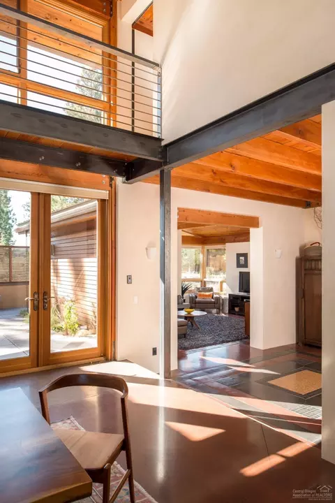 19001 NW Squirreltail Loop, Bend, OR 97701 photo 6