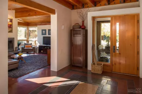 19001 NW Squirreltail Loop, Bend, OR 97701 photo 2
