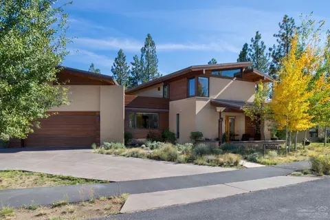 19001 NW Squirreltail Loop, Bend, OR 97701 photo 1