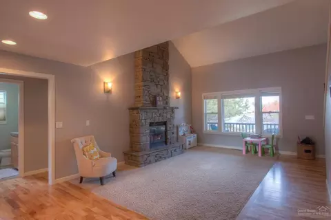 20767 Snow Peaks Dr, Bend, OR 97701 photo 5
