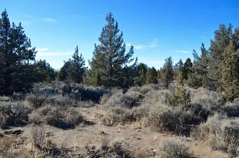 61065 Groff Rd, Bend, OR 97702 photo 2