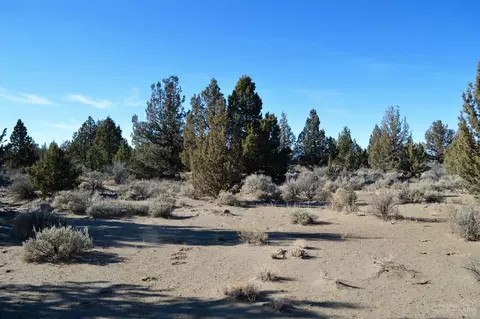 61065 Groff Rd, Bend, OR 97702 photo 3